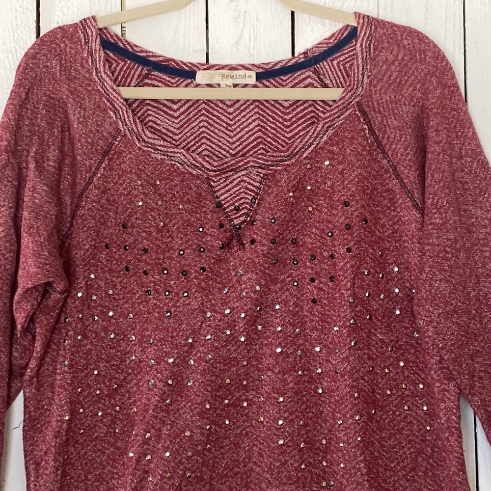 Rewind Sweater - Picture 2 of 7